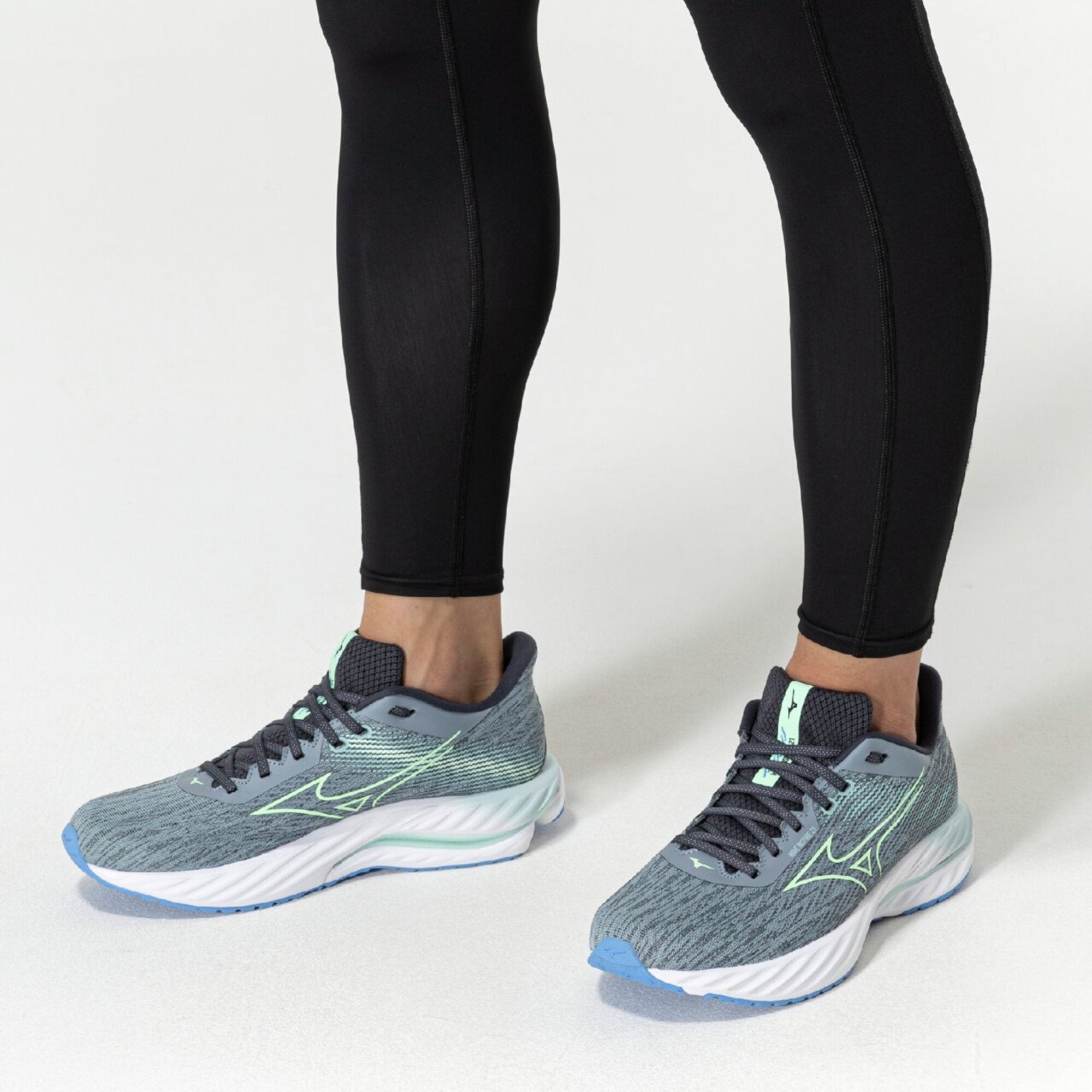 WAVE INSPIRE 21 - Footwear - Shoes