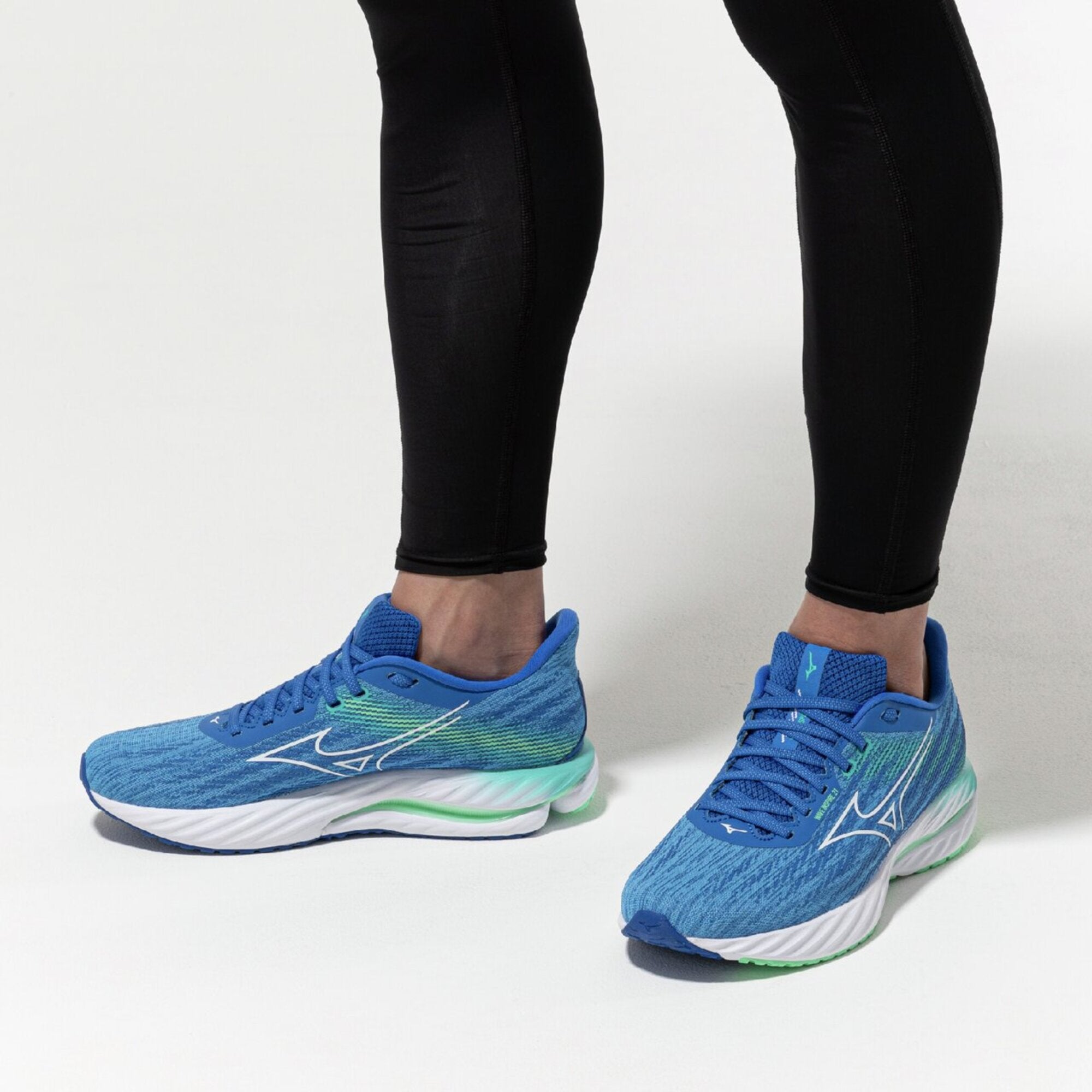 WAVE INSPIRE 21 - Footwear - Shoes