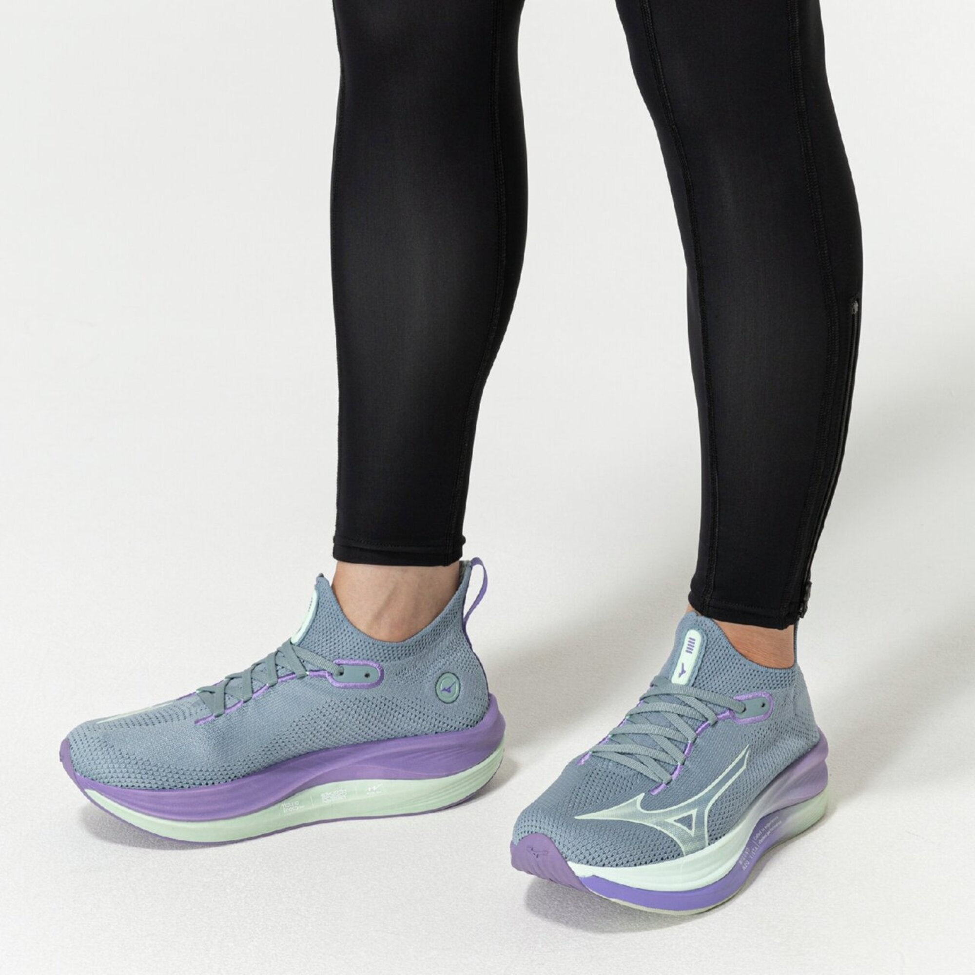 MIZUNO NEO VISTA - Footwear - Shoes